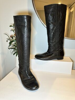 STACCATO Black Leather Knee High Riding Boots Flat Pull On Womens Size 7-7.5